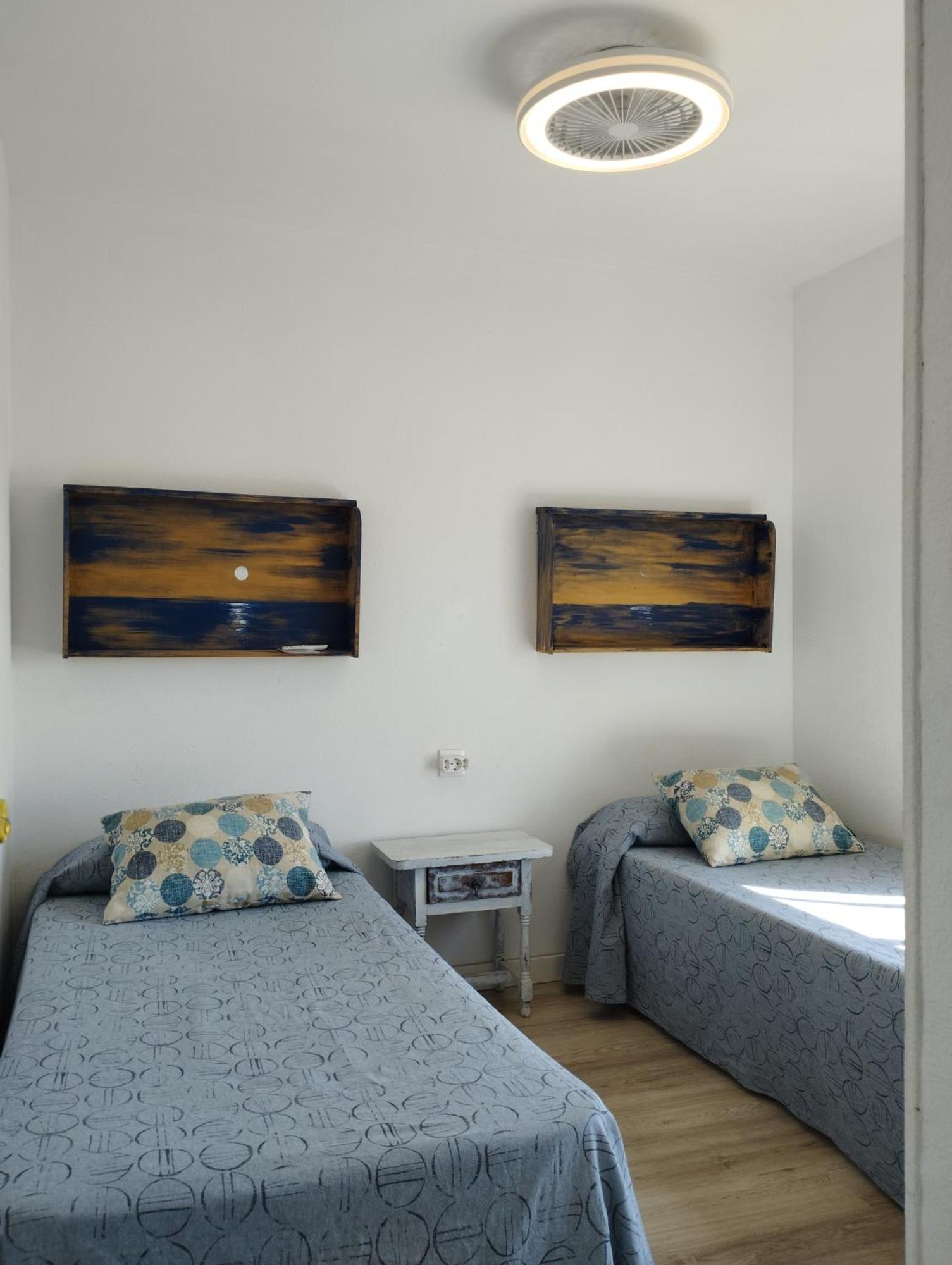 Grandpa Beach House อาลิกันเต ภายนอก รูปภาพ